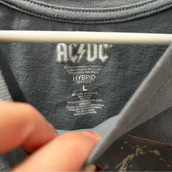 AC/DC Jailbreak 74 Graphic Tee-Lg - Picture 3 of 4